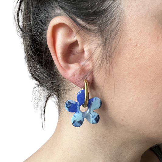 Les boucles d’oreilles flower pop