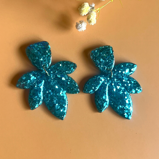 Les boucles d’oreilles Azalée