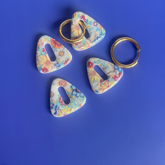 Les boucles d’oreilles Gipsy flower