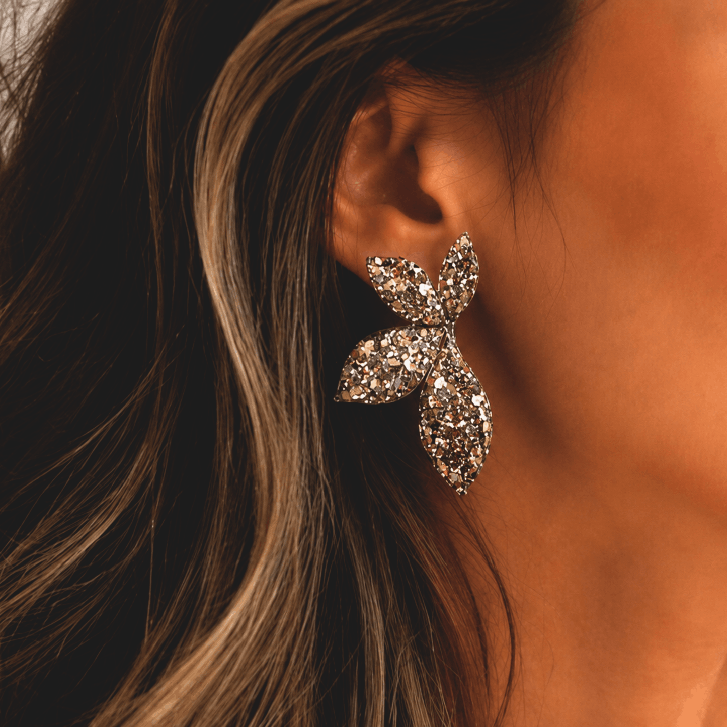 Les boucles d'oreilles Vénus
