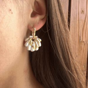 Boucles coquillage blanc nacre or