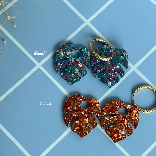 Les boucles d’oreilles Monstera Boom