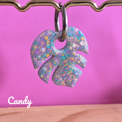 Les boucles d’oreilles Monstera Boom