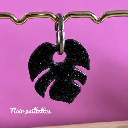 Les boucles d’oreilles Monstera Boom