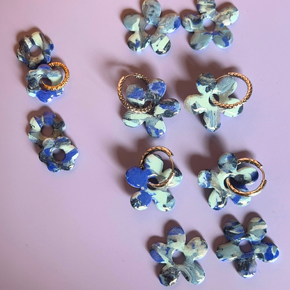 Les boucles d’oreilles flower pop