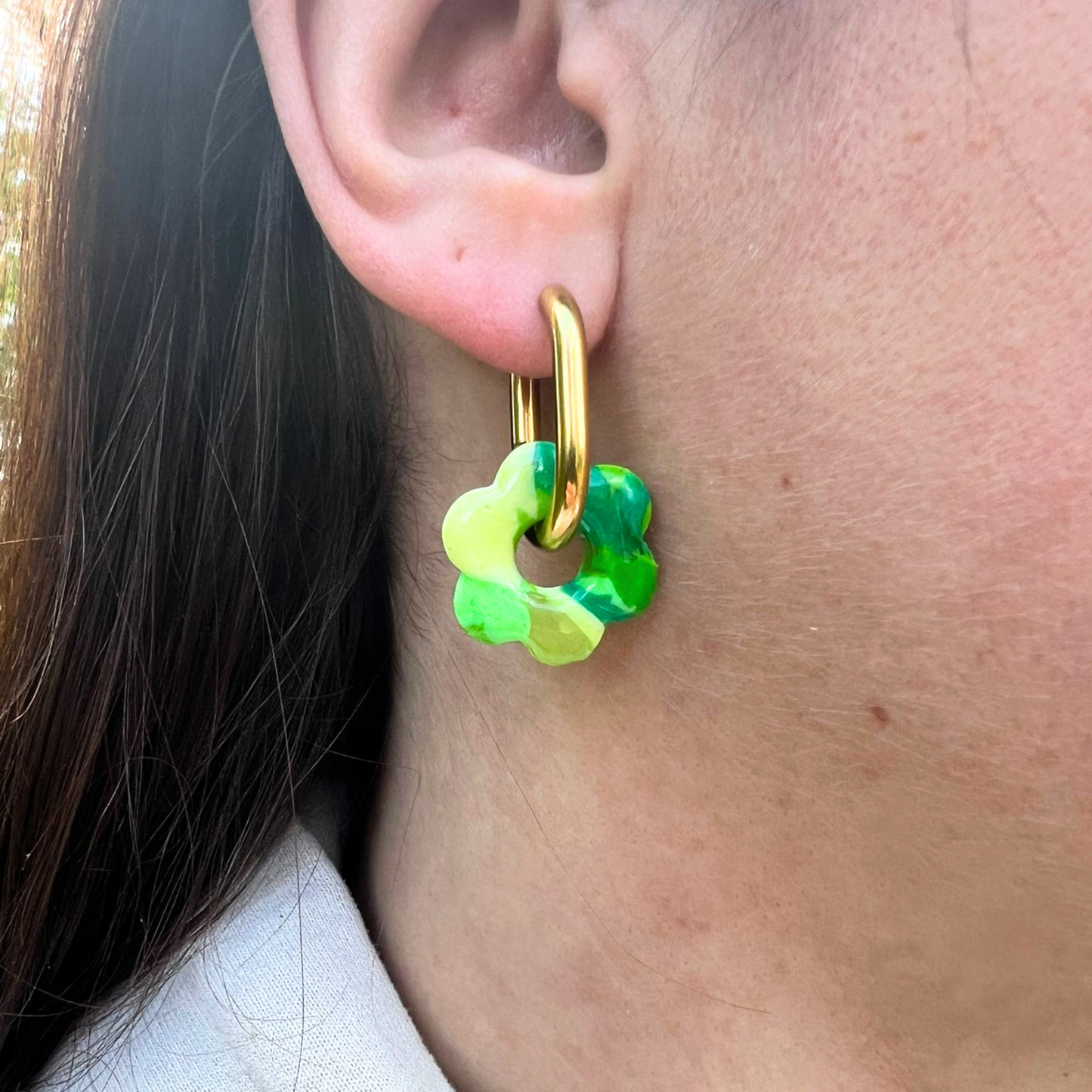 Les boucles d’oreilles flower pop