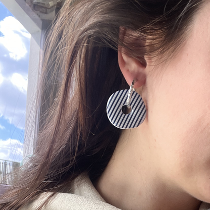 Les boucles d’oreilles marinières