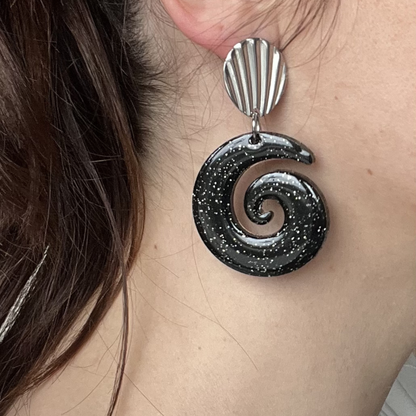 Les boucles d’oreilles Spyro
