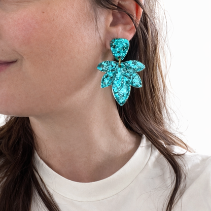 Les boucles d’oreilles Azalée
