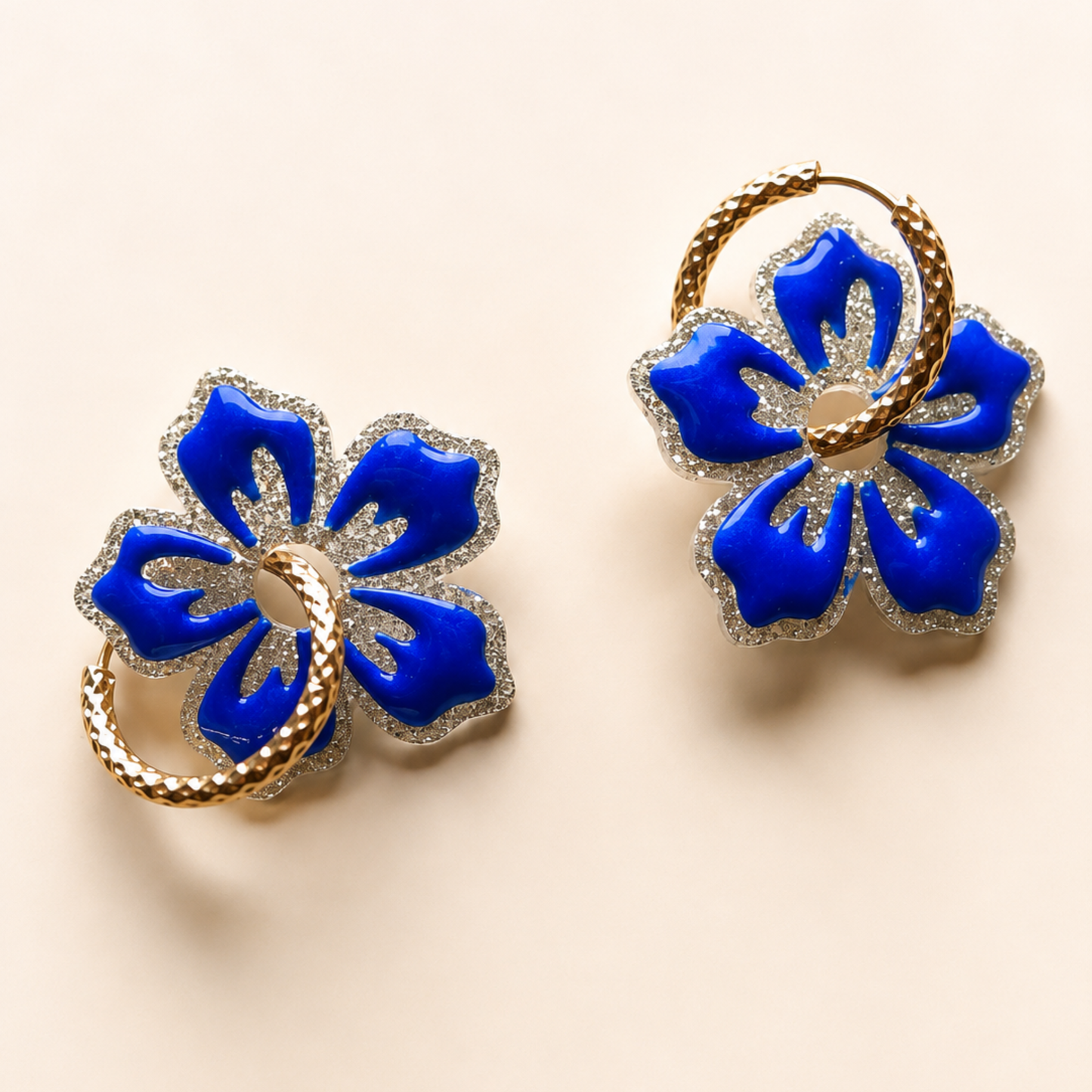 Les boucles d'oreilles Hanaé