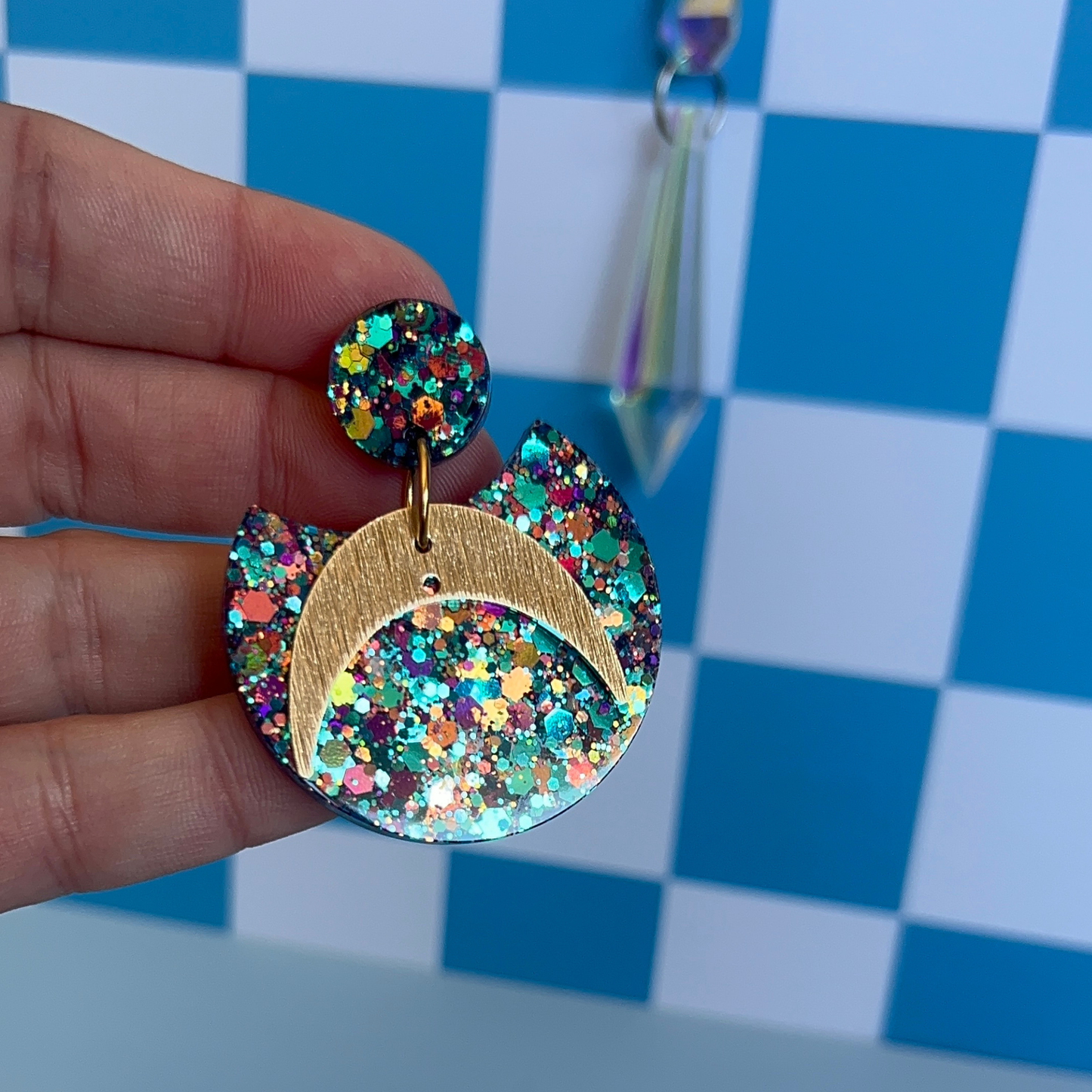 Les boucles d’oreilles Scintia