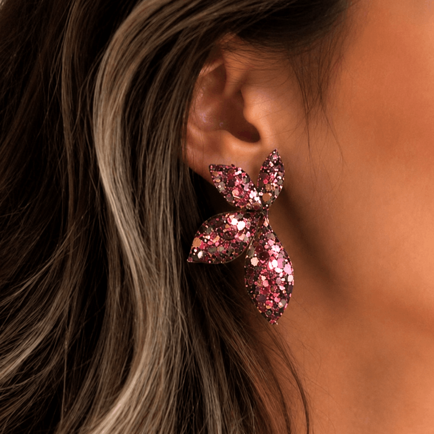 Les boucles d'oreilles Vénus