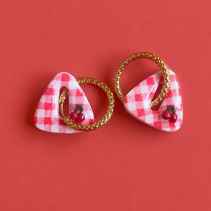 Les boucles d’oreilles Vichy